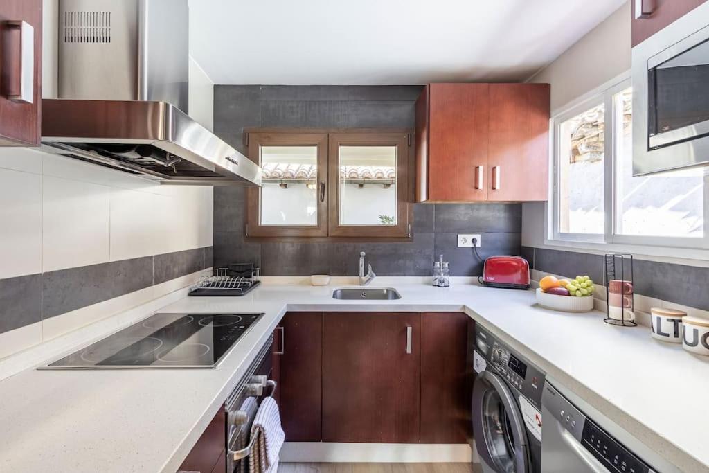 Apartamento Con Terraza A 4 Minutos De La Catedral 그라나다 외부 사진
